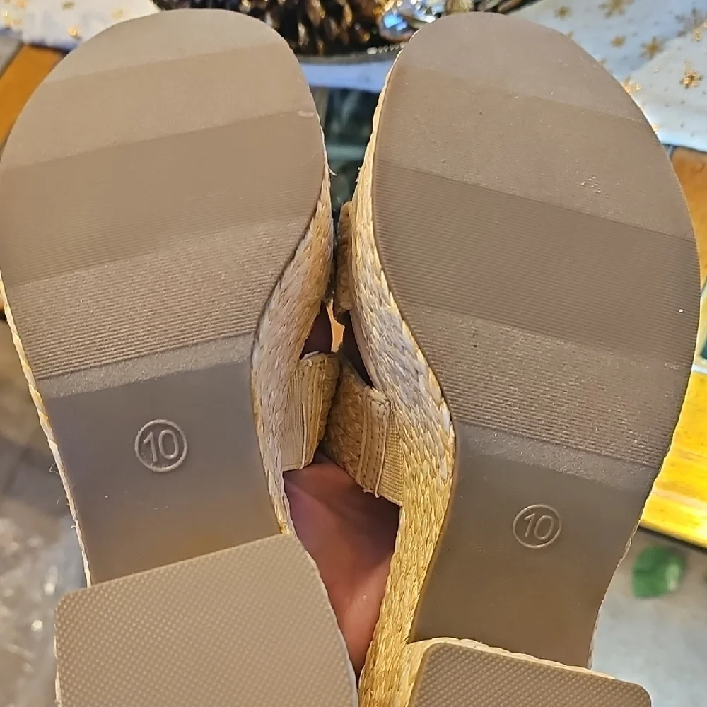 Wild Pair Beige Woven Platform Sandals